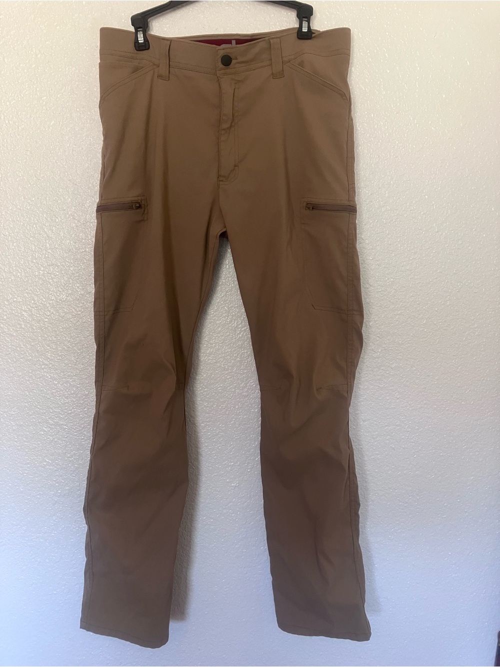 Wrangler Men's Tan Cargo Stretch Pants